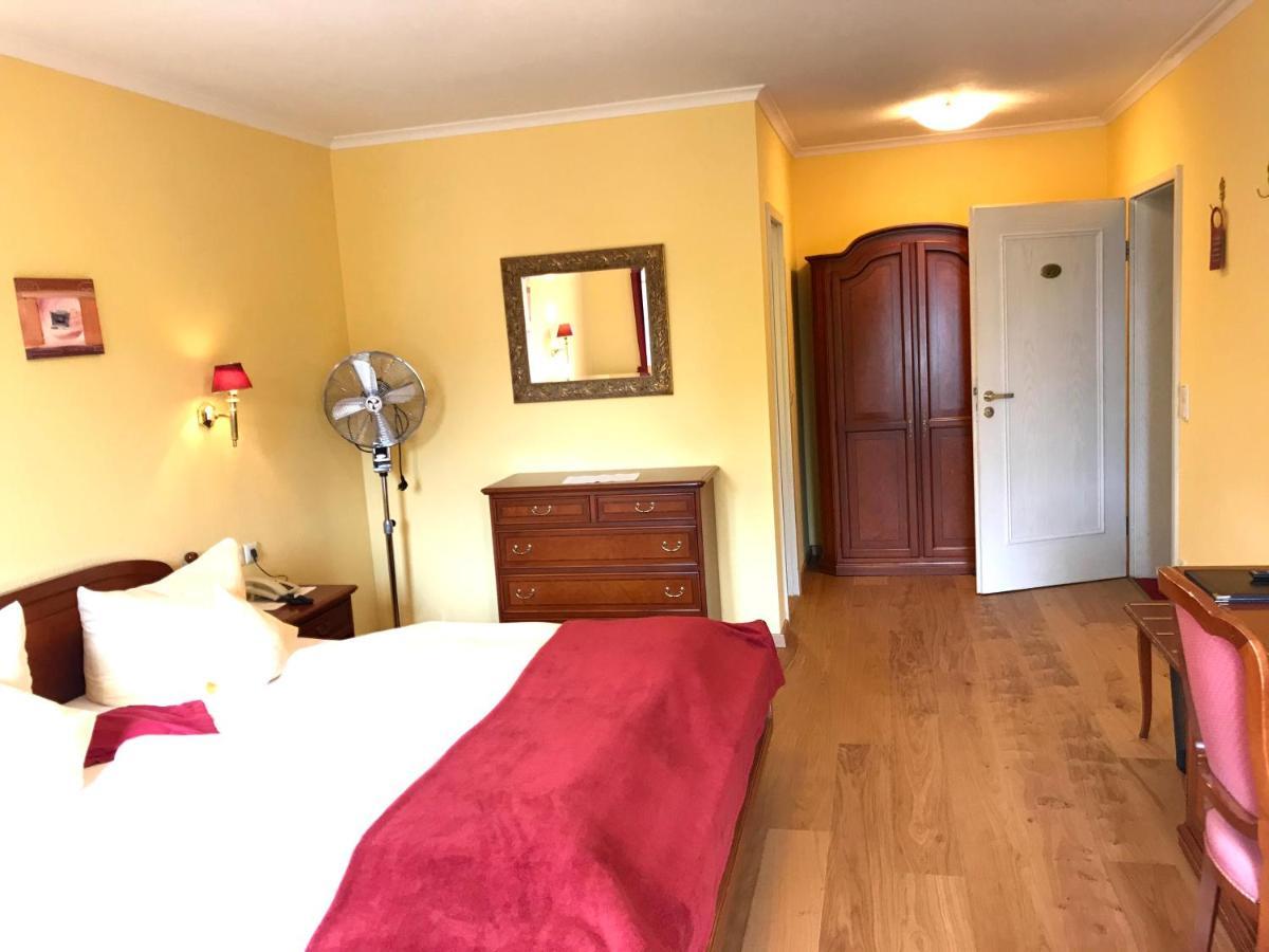 Hotel Garni Wiestor Uberlingen Exterior foto