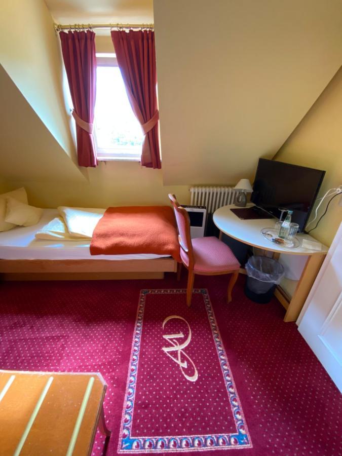 Hotel Garni Wiestor Uberlingen Exterior foto